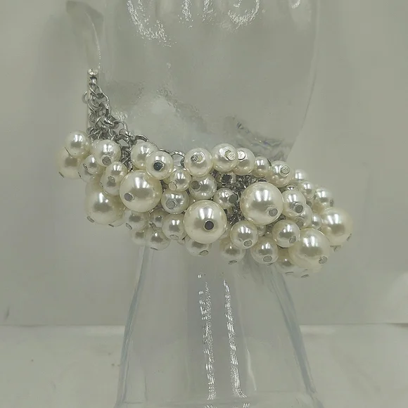 Vintage Aura Faux Cluster Pearl Rhinestone Silver Tone Link Bracelet - Picture 16 of 16